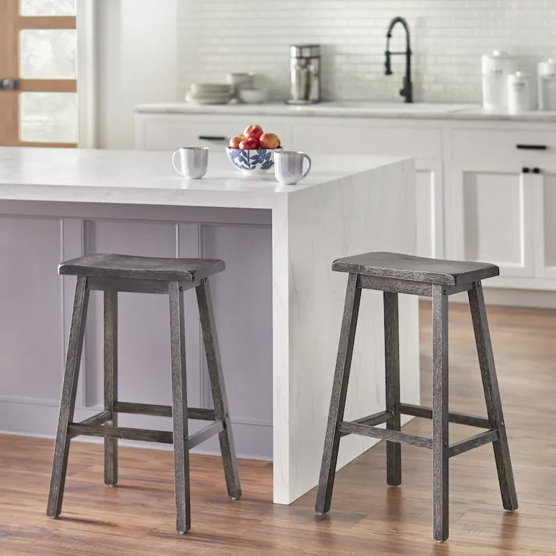 Tabouret de bar rustique sans dossier en hévéa, hauteur comptoir, avec assise en forme de selle