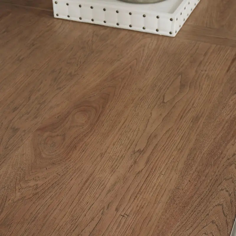 Table à manger ovale sur pied blanc antique avec plateau effet châtaignier vieilli