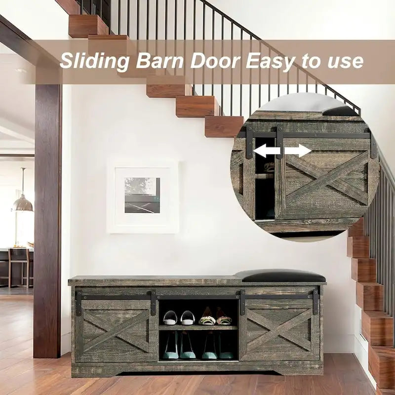 Banc de rangement pour chaussures avec portes coulissantes de style grange, siège rembourré, étagères réglables, blanc et gris