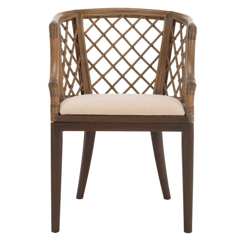 Fauteuil en rotin tressé avec coussin blanc, finition lavis naturel