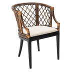 Fauteuil en rotin tressé avec coussin blanc, finition lavis naturel