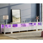 Meuble TV blanc cannelé en bois avec plateau à motif de pierre et lumière LED RGB