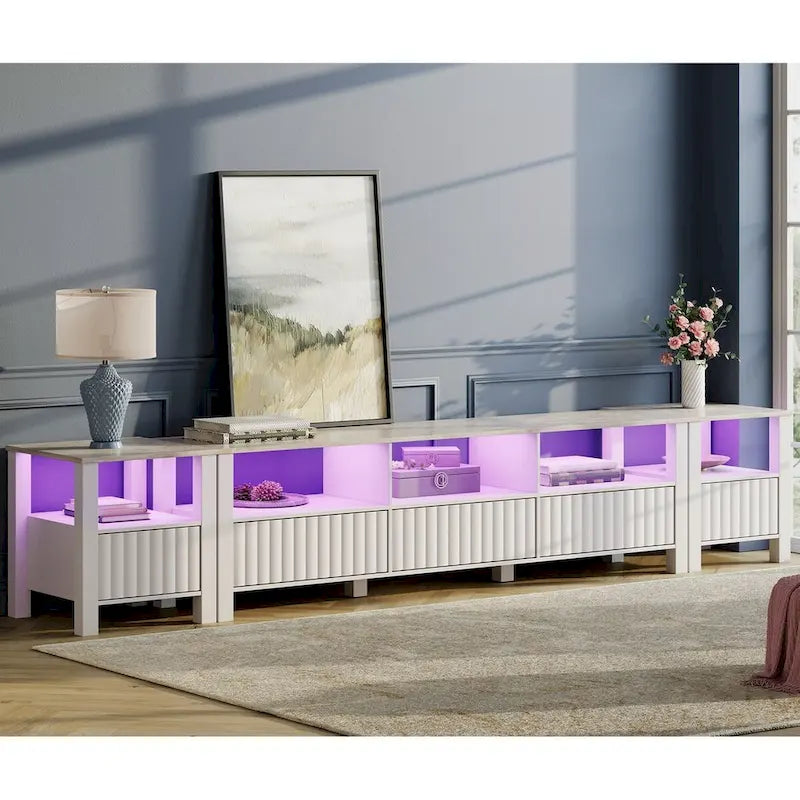 Meuble TV blanc cannelé en bois avec plateau à motif de pierre et lumière LED RGB