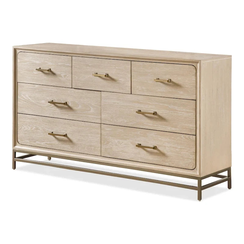 Commode en chêne clair avec pieds en métal doré et tiroirs en cèdre