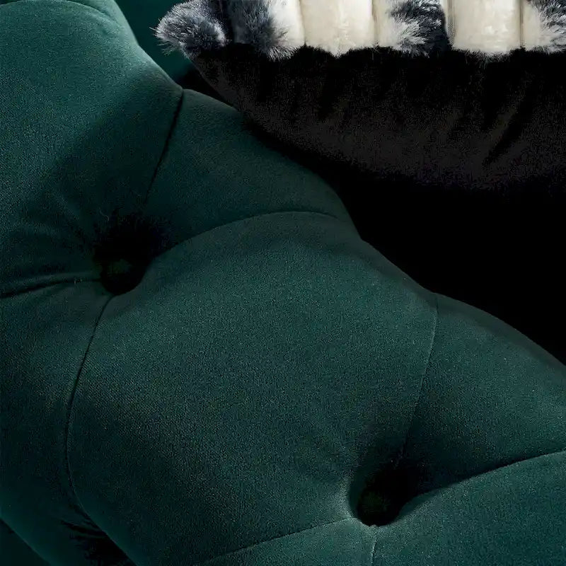 Canapé Chesterfield capitonné en velours avec pieds en métal doré